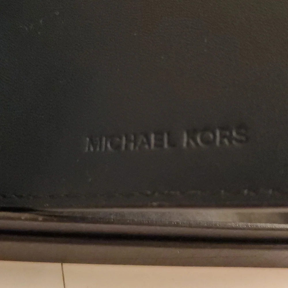New Authentic Michael Kors navy blue leather mens wallet